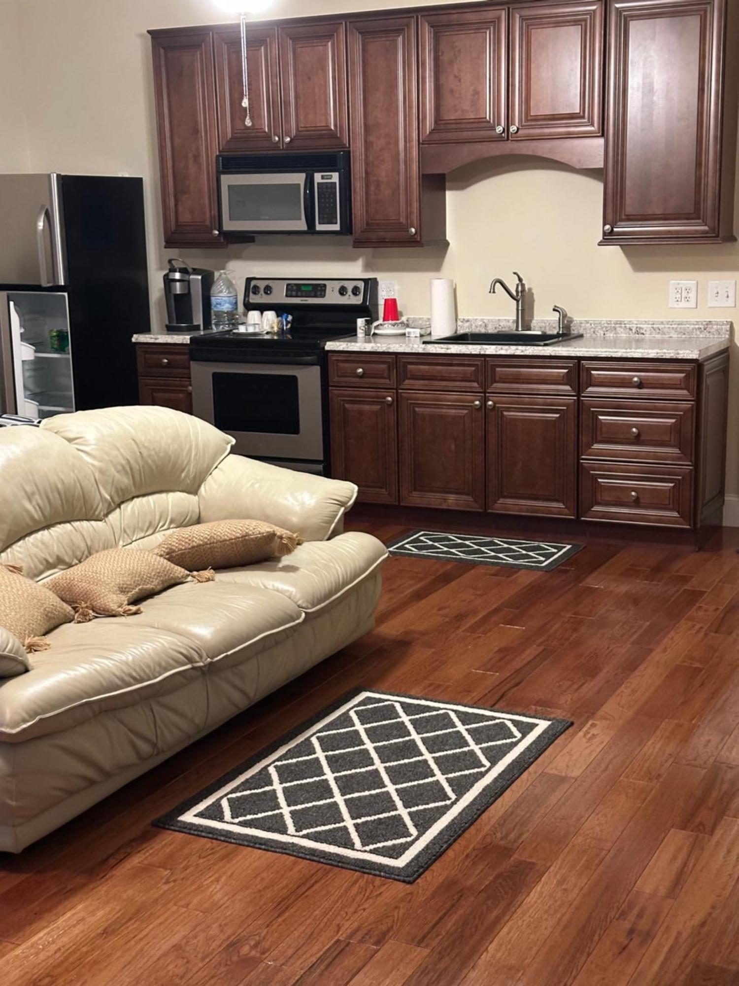 Moorefield Suites Greensboro East McLeansville 外观 照片