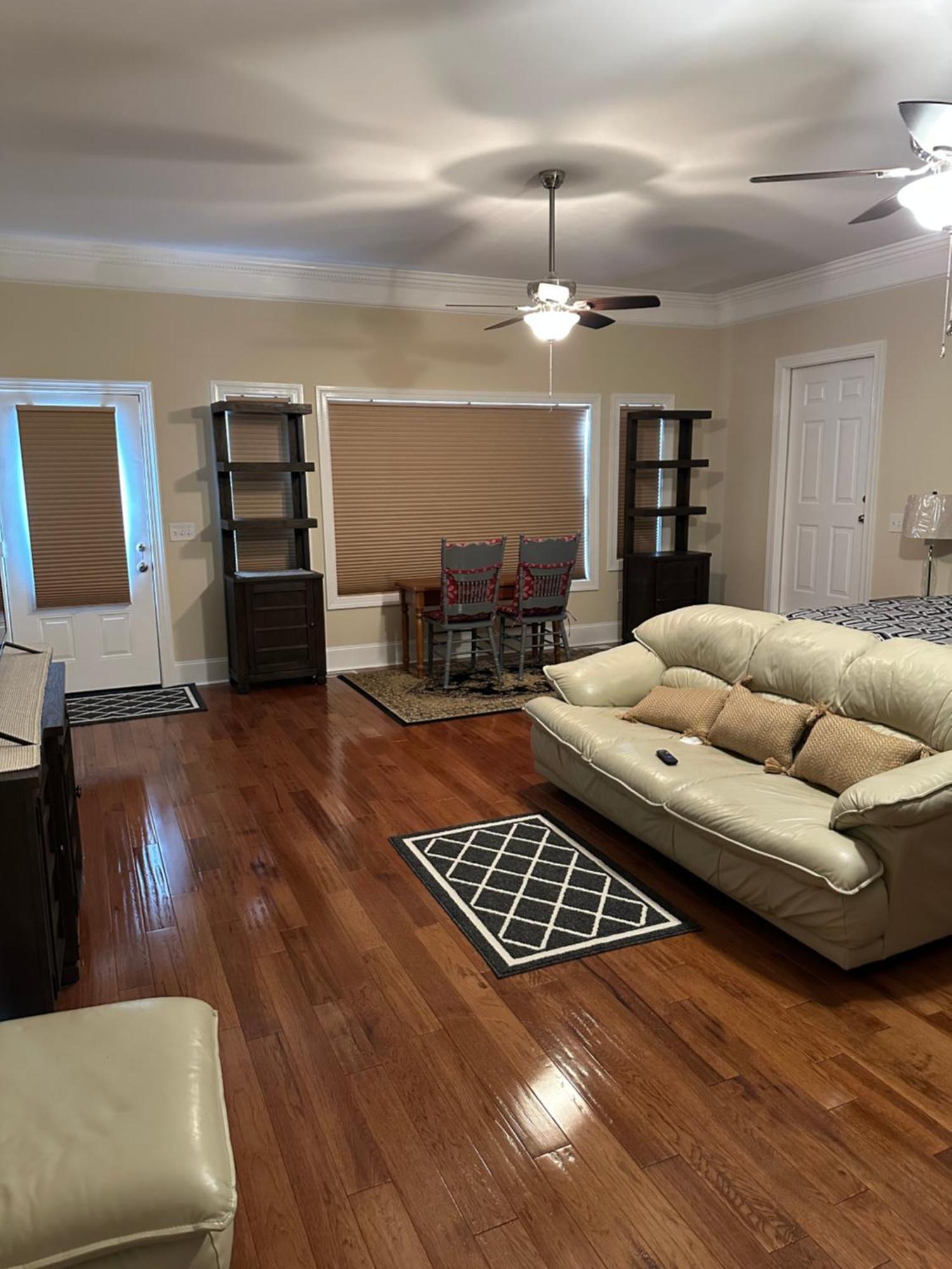 Moorefield Suites Greensboro East McLeansville 外观 照片