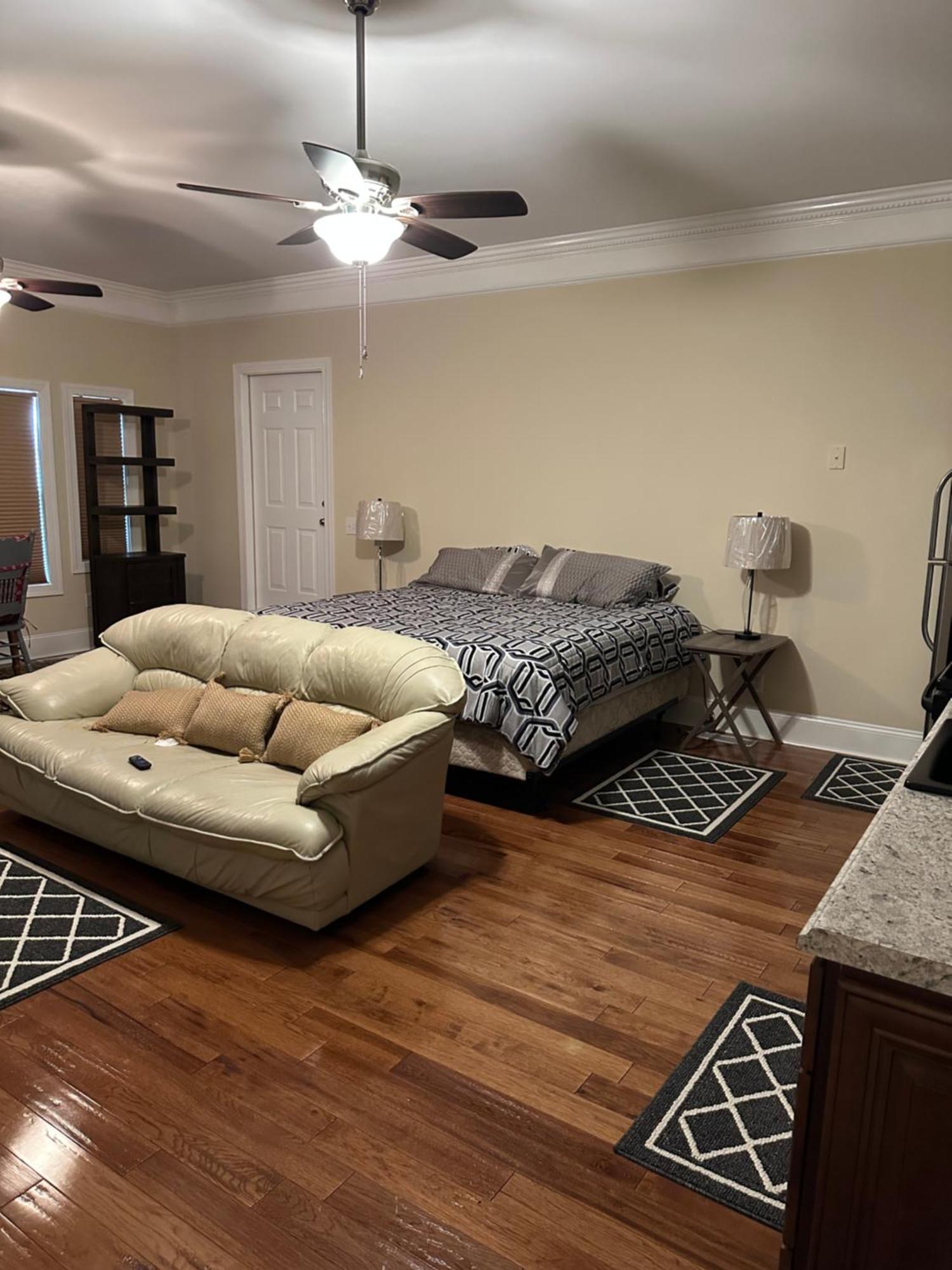 Moorefield Suites Greensboro East McLeansville 外观 照片