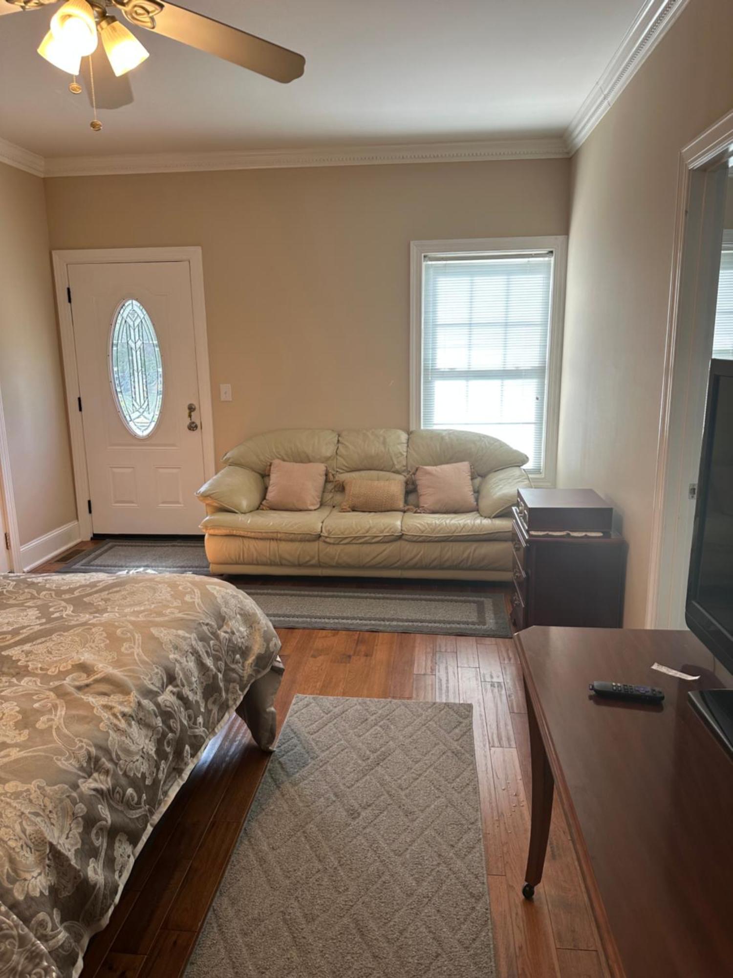 Moorefield Suites Greensboro East McLeansville 外观 照片